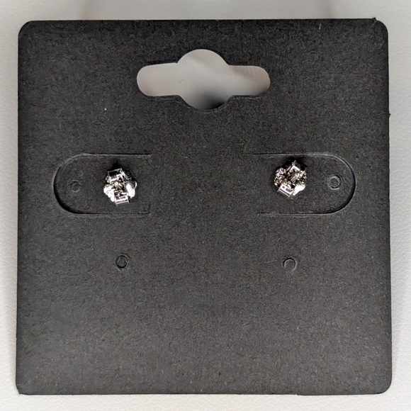 Tahitian Pearl Stud Earrings - Picture 3 of 5